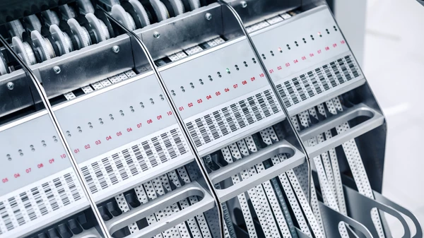 The feeder of a pick and place machine. iTAC MES for Electronic Manufacturing. 